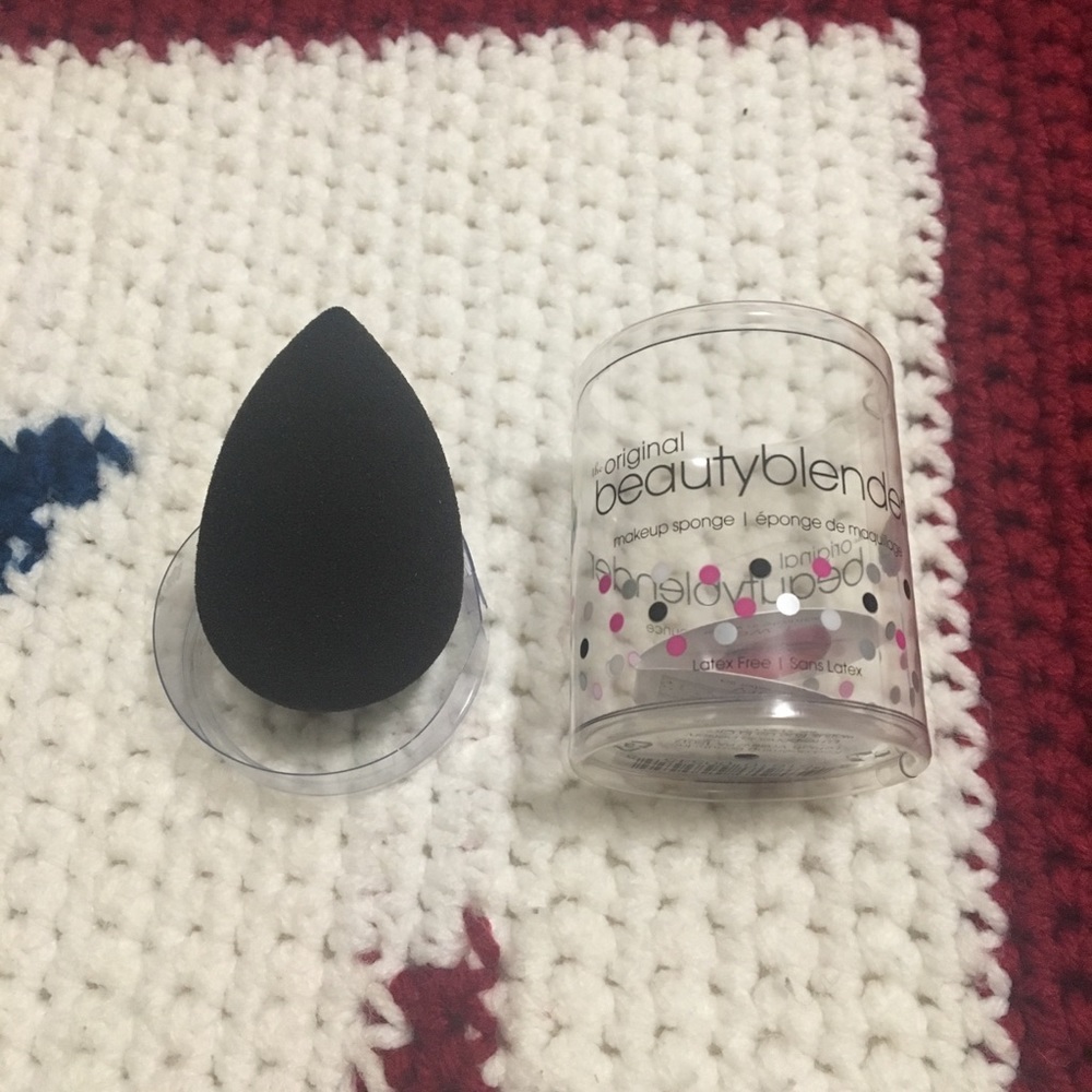NWOT Beauty Blender.